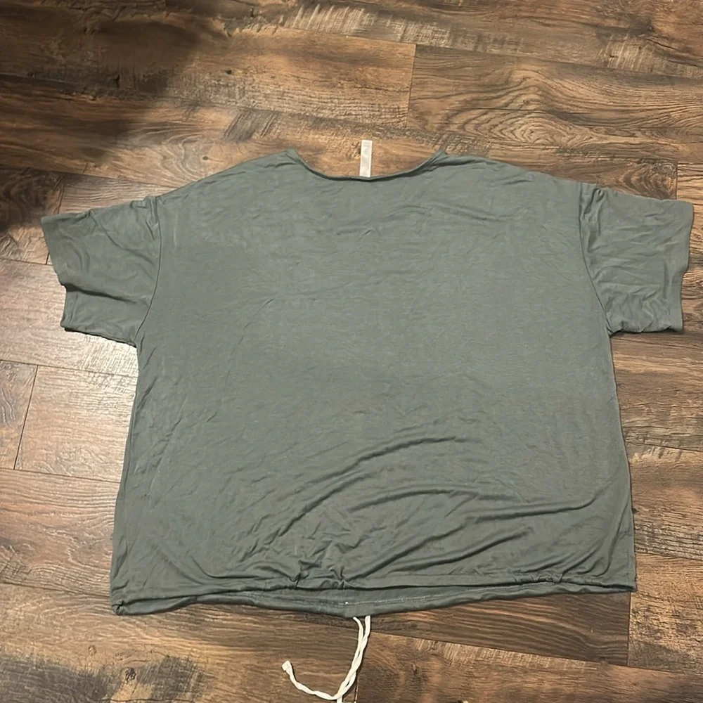 Cacique Women's Top in Dark Green